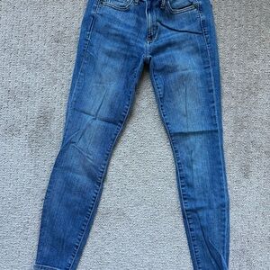 GAP 1969 True Skinny Size 25P Jeans